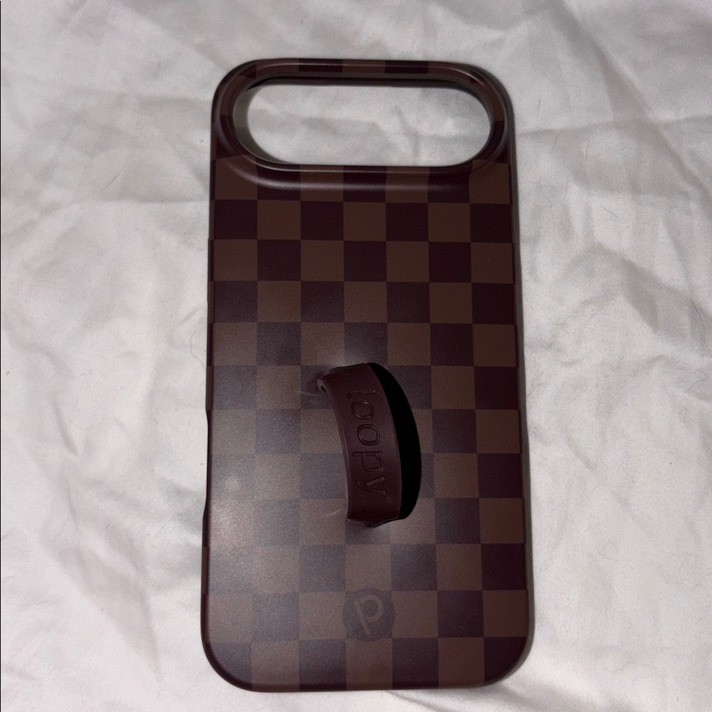 Loopy Case (Righty) for iPhone Air in brown checkered